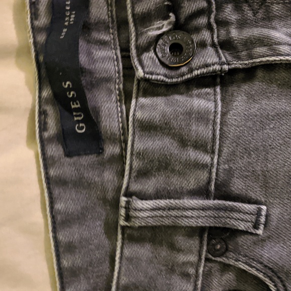 Guess Jeans Size 32x32 - Picture 2 of 7